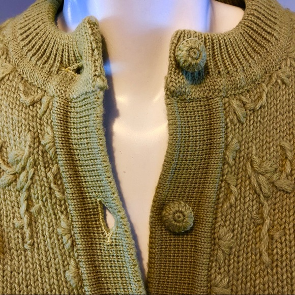 Vintage Crocheted Avocado Green Sweeter - Picture 3 of 6